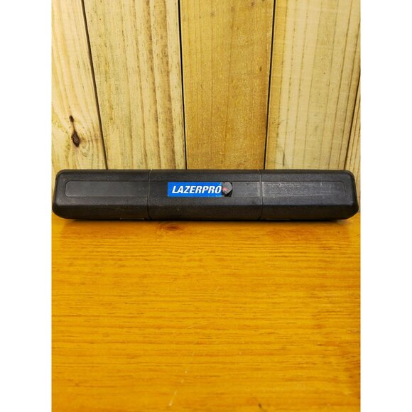 Aluminum Level With Case Measuring 12 Inches By LazerPro - Picture 2 of 7